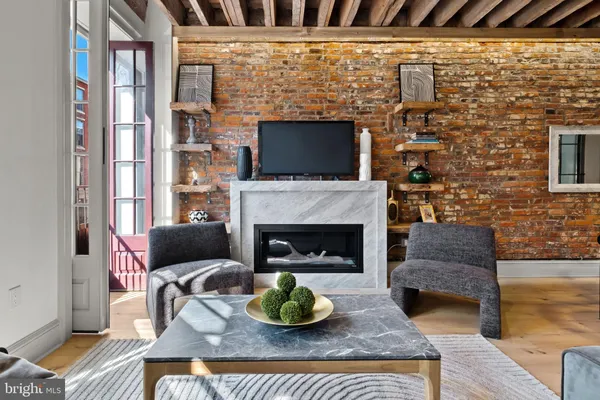 $899,000 | 151 North 3rd Street, Unit 2, Philadelphia, PA 19106