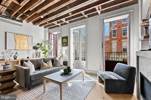 $899,000 | 151 North 3rd Street, Unit 2, Philadelphia, PA 19106