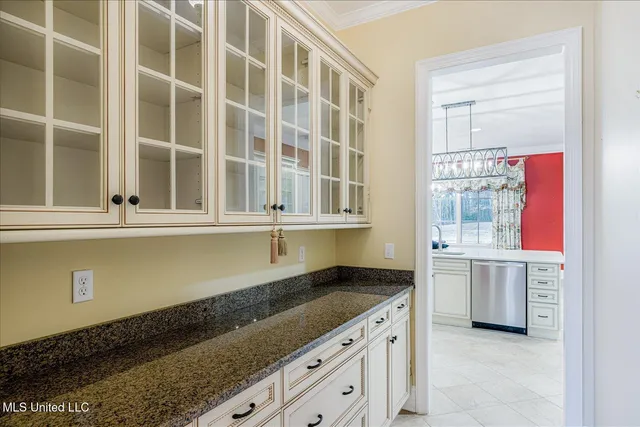 $815,000 | 5192 Wedgewood Drive, Olive Branch, MS 38654