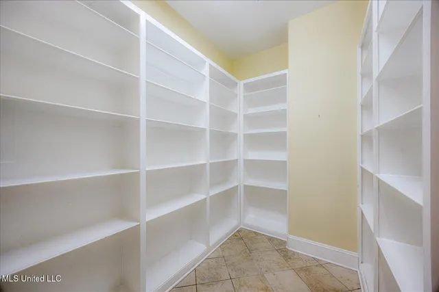 $815,000 | 5192 Wedgewood Drive, Olive Branch, MS 38654