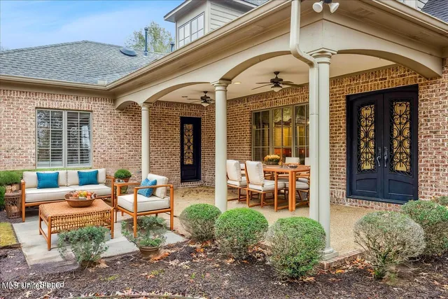 $815,000 | 5192 Wedgewood Drive, Olive Branch, MS 38654