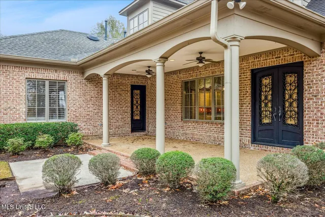 $815,000 | 5192 Wedgewood Drive, Olive Branch, MS 38654