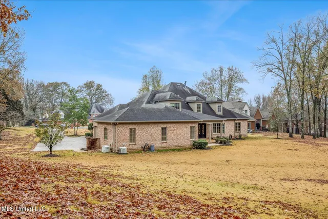 $815,000 | 5192 Wedgewood Drive, Olive Branch, MS 38654