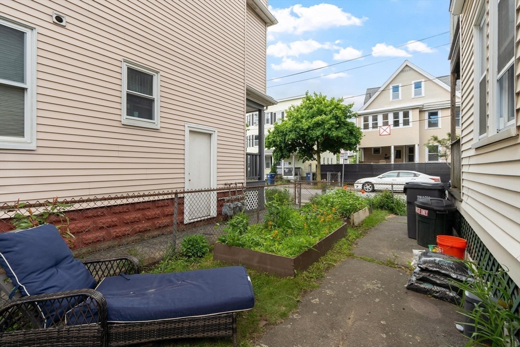 20 George Street, Unit 1 Cambridge, MA 02140 - Photo 23 of 24