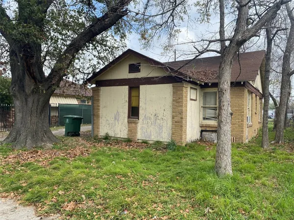 $130,000 | 2715 Oakcliff Street, Houston, TX 77023