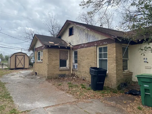 $130,000 | 2715 Oakcliff Street, Houston, TX 77023