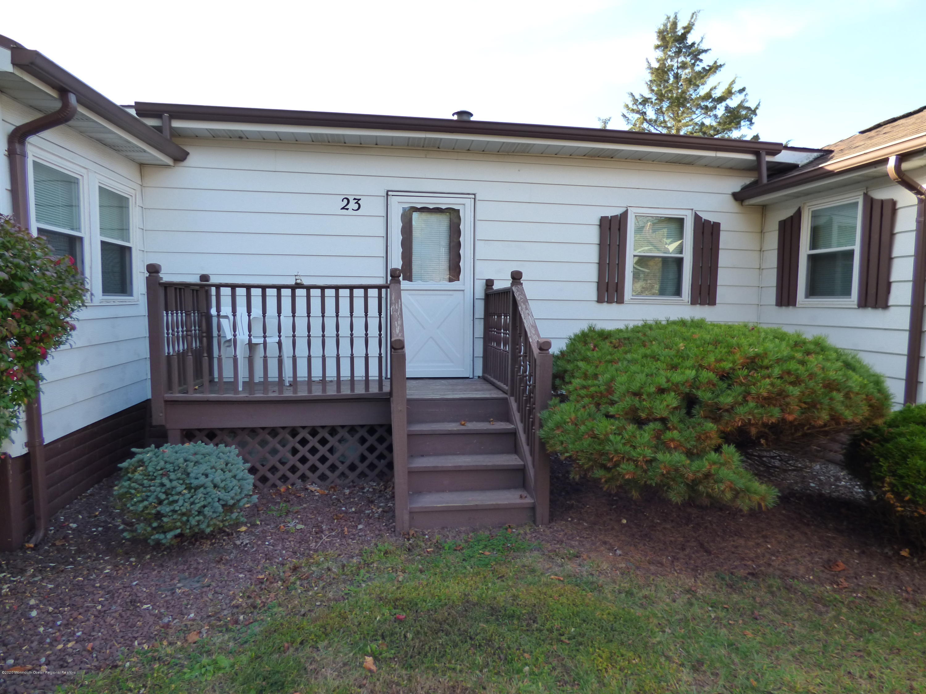 23 Village Road Morganville, NJ 07751 - Photo 3 of 24 P1020138