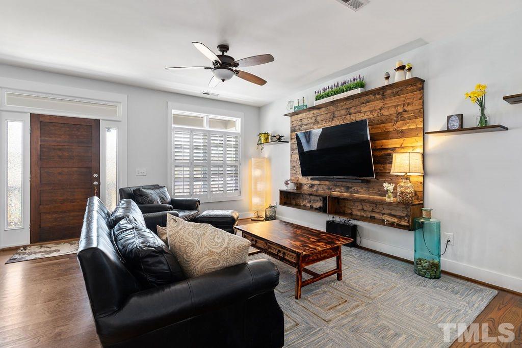 805 Hartford Road Raleigh, NC 27610 - Photo 6 of 26