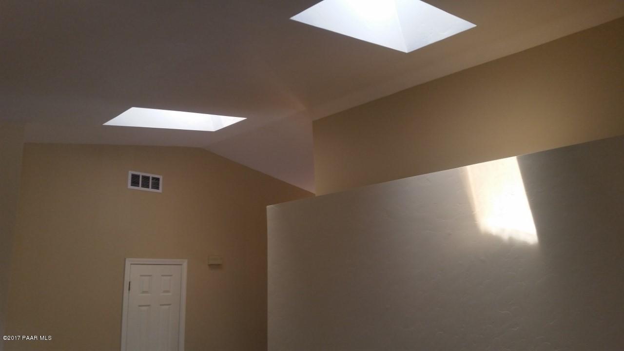 903 Old Stage Road, Unit A7 Prescott, AZ 86303 - Photo 16 of 33 Sky lights