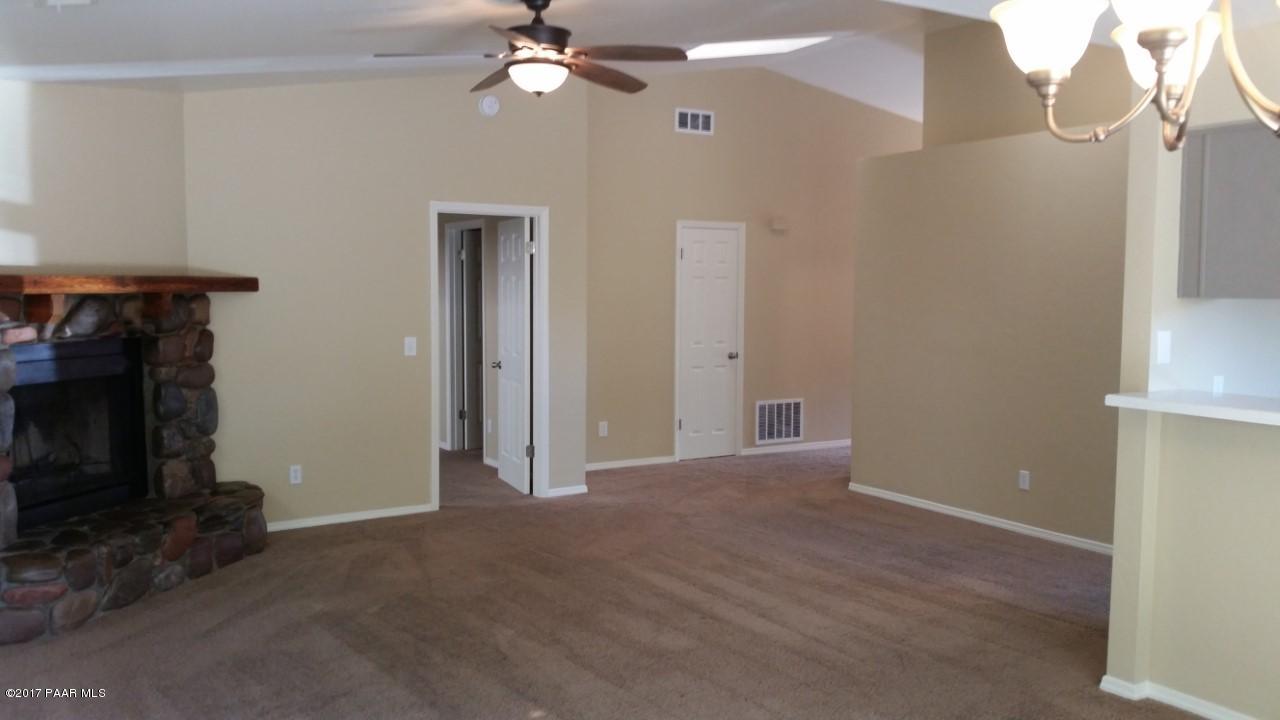 903 Old Stage Road, Unit A7 Prescott, AZ 86303 - Photo 5 of 33 Main Room side angle
