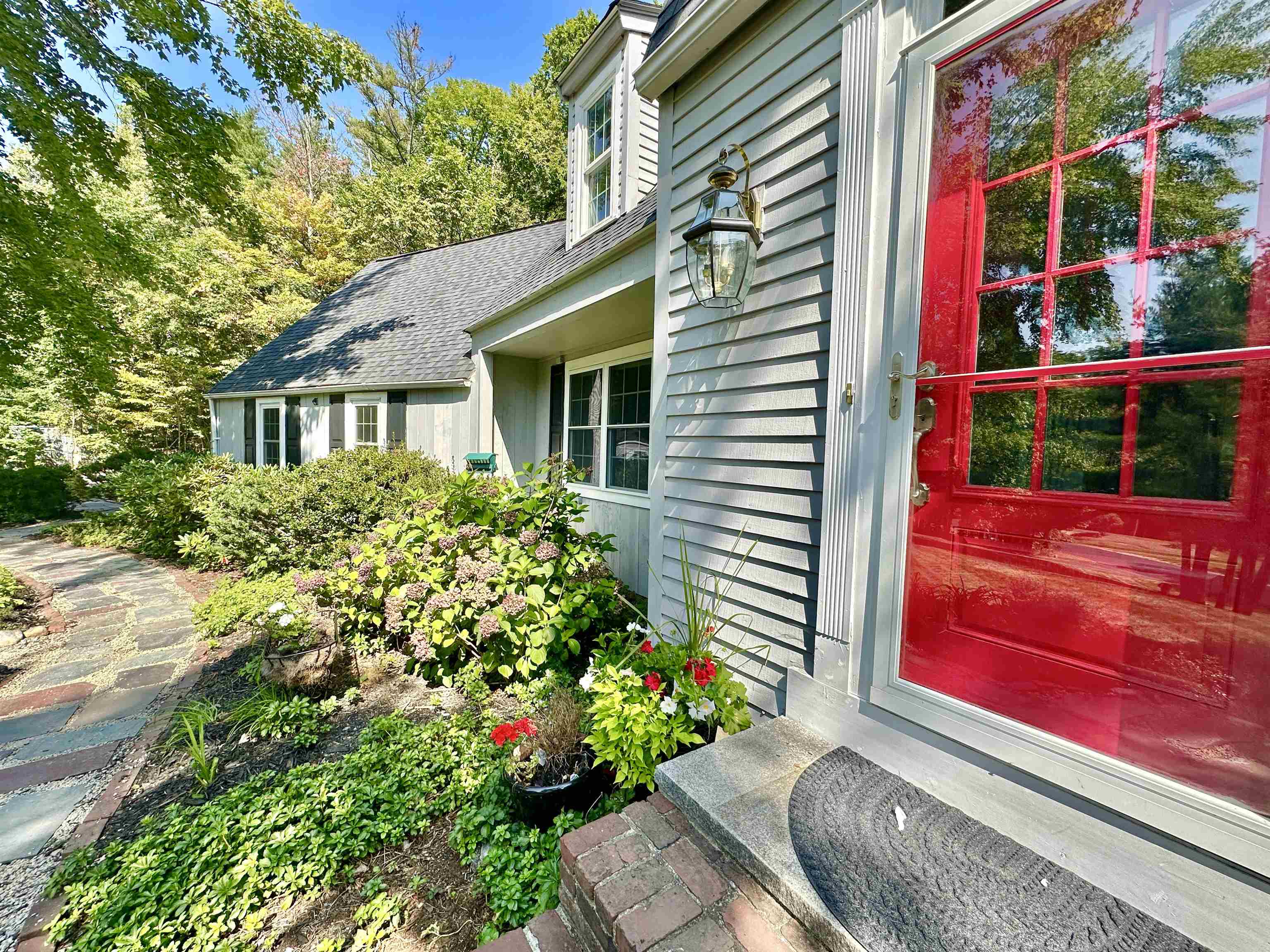 19 Spring Hill Road Mont Vernon, NH 03057 - Photo 2 of 51