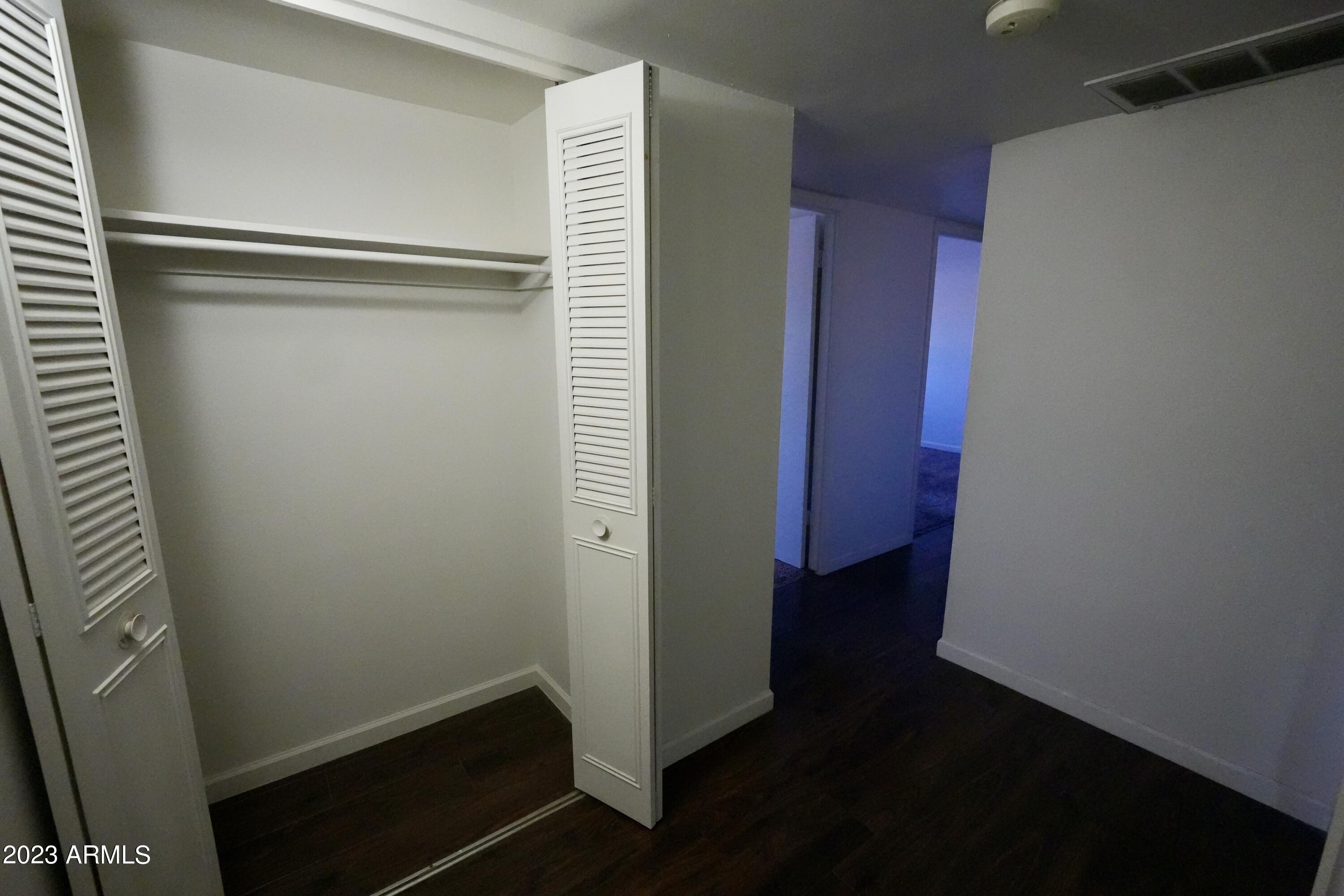 3320 South Juniper Street Tempe, AZ 85282 - Photo 11 of 24 Upstairs Hall