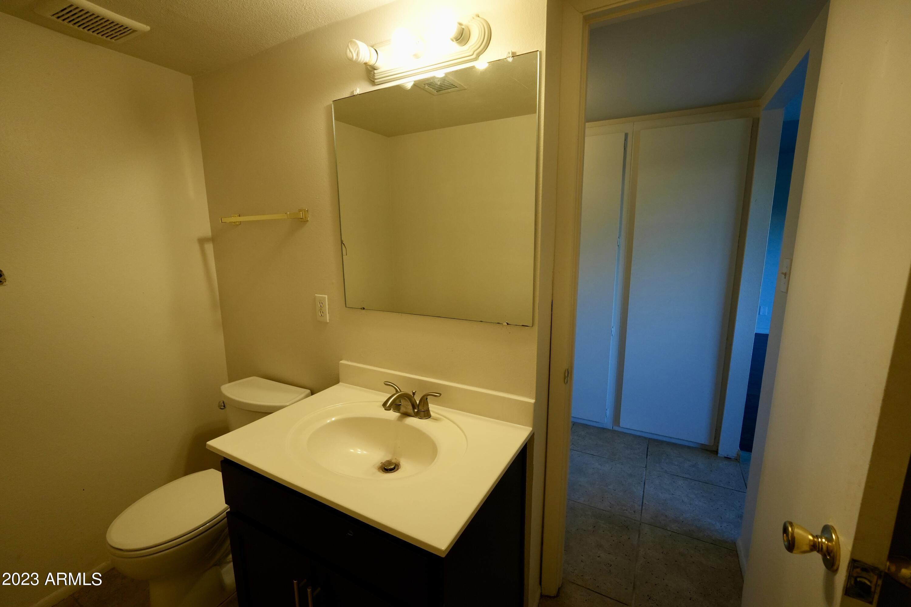 3320 South Juniper Street Tempe, AZ 85282 - Photo 9 of 24 Downstairs Bath