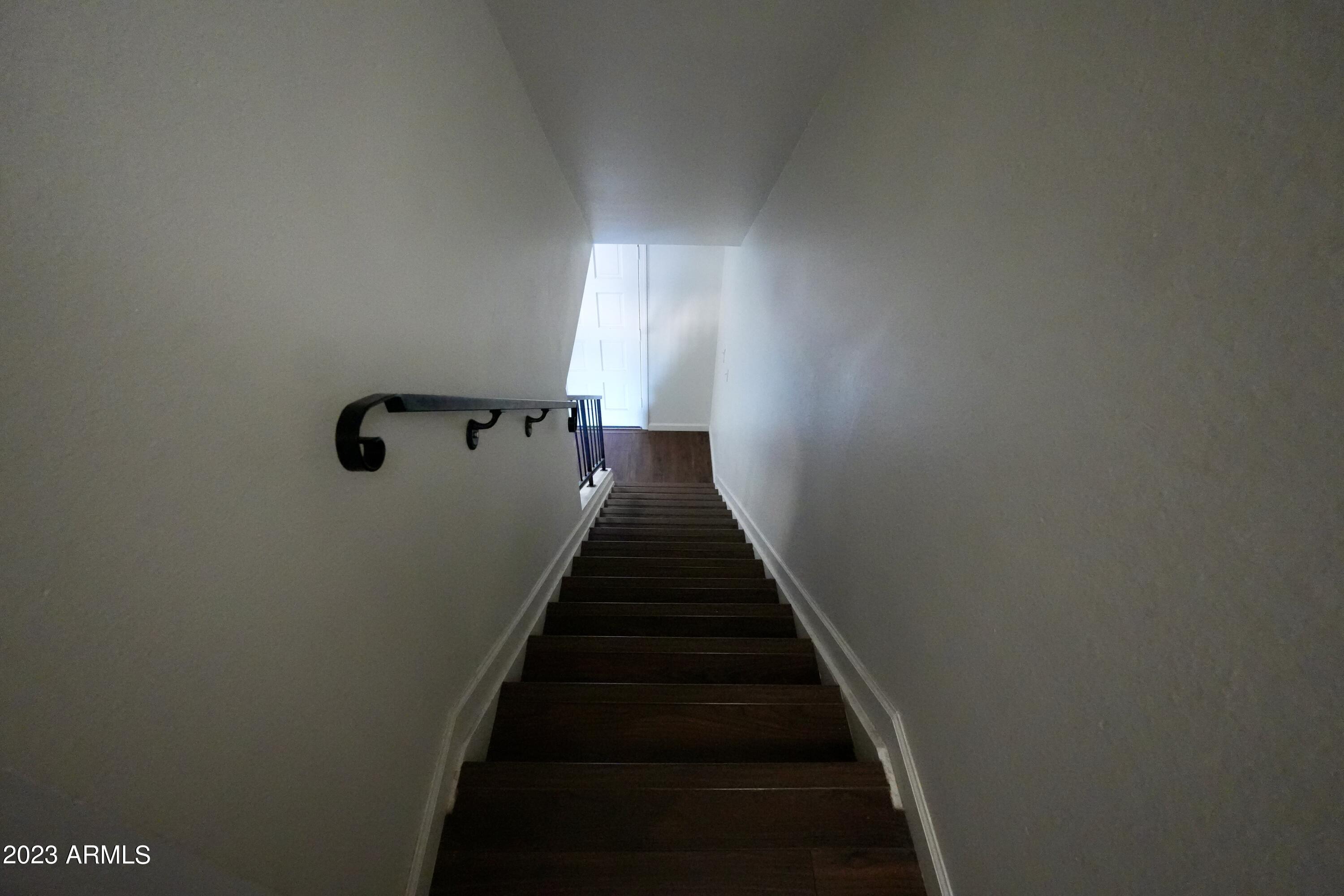 3320 South Juniper Street Tempe, AZ 85282 - Photo 10 of 24 Stairs