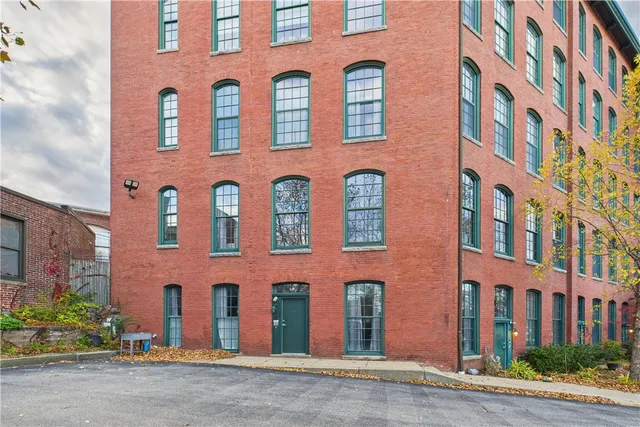 $354,900 | 28 Bayley Street, Unit 107, Pawtucket, RI 02860