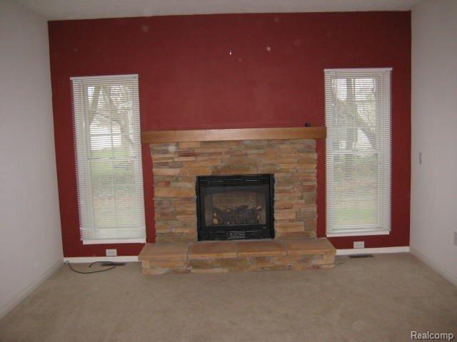 47079 Denton Road Belleville, MI 48111 - Photo 5 of 24 IMG_6710.JPG