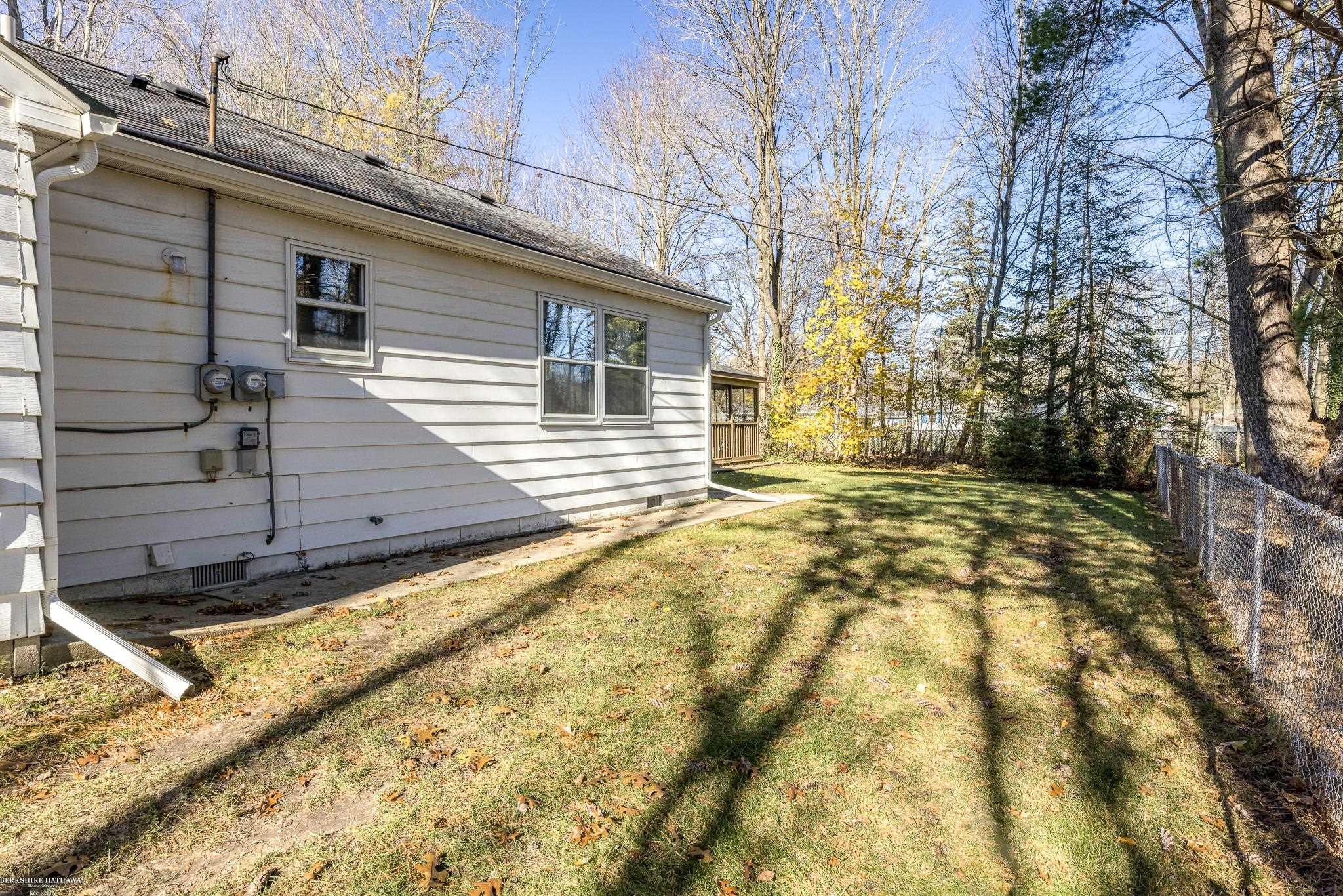 4020 Devonshire Road Fort Gratiot, MI 48059 - Photo 4 of 36