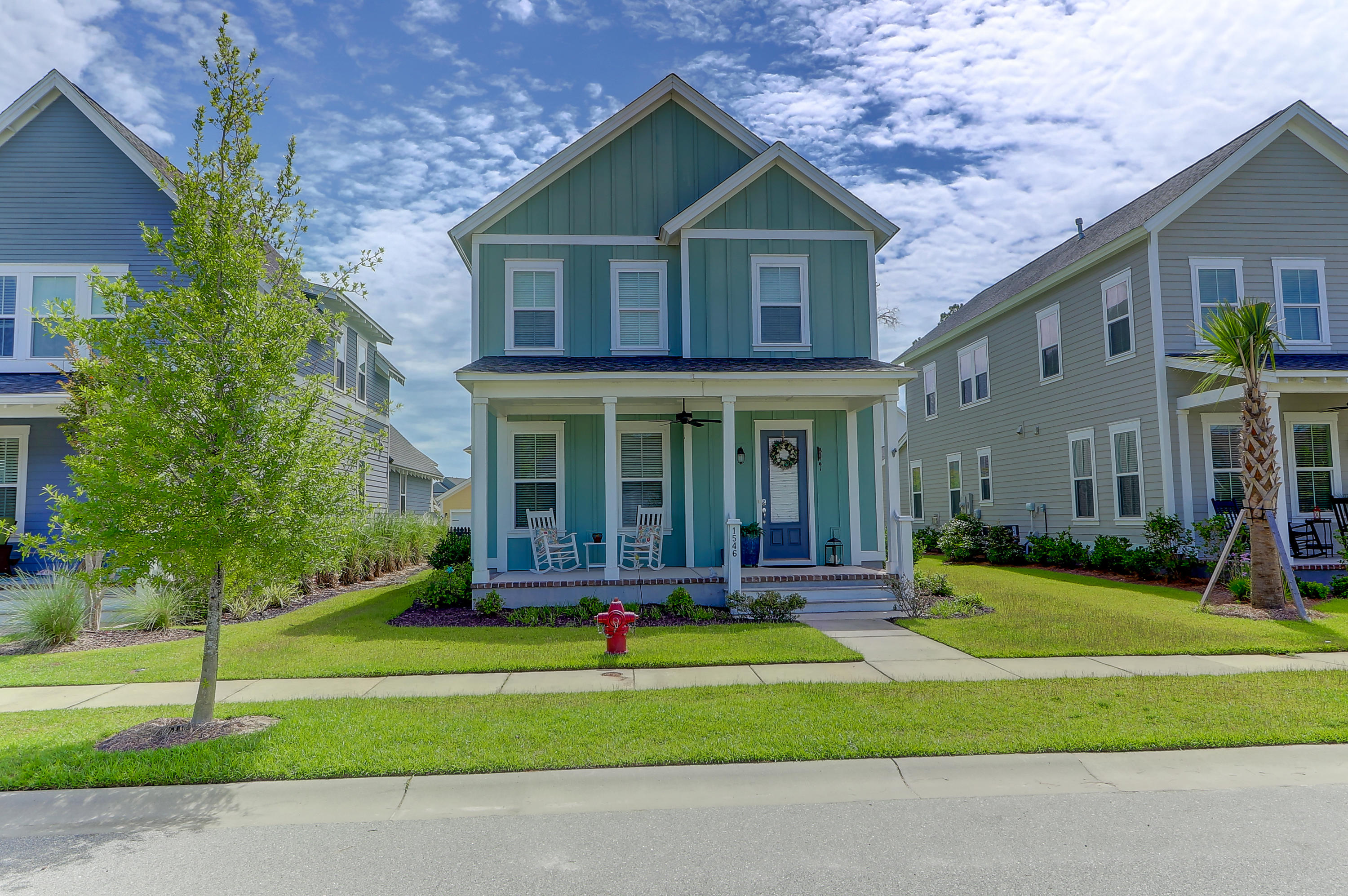 1546 Watt Pond Road Mount Pleasant, SC 29466 - Photo 2 of 30 Front of the House