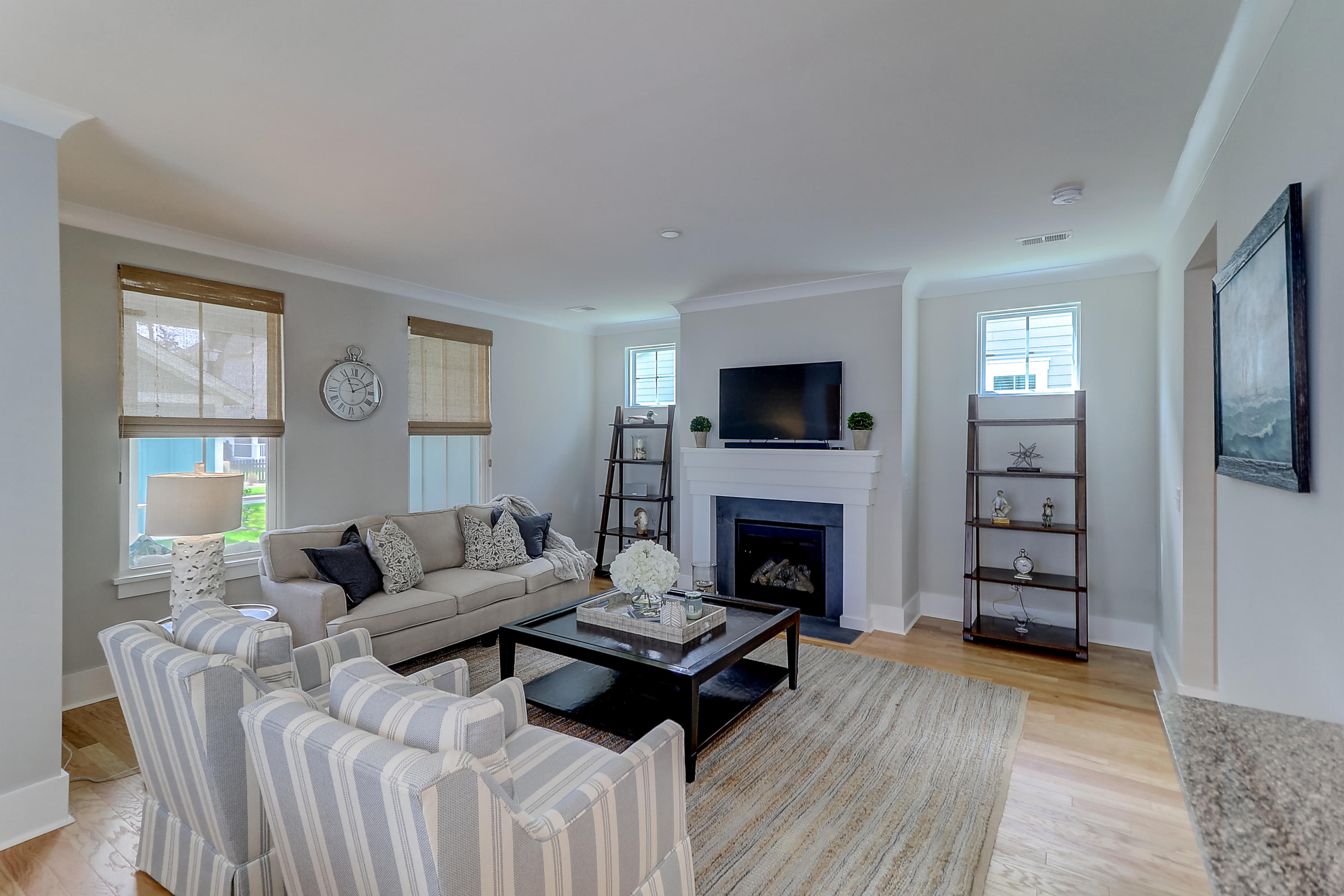 1546 Watt Pond Road Mount Pleasant, SC 29466 - Photo 12 of 30 Living Room