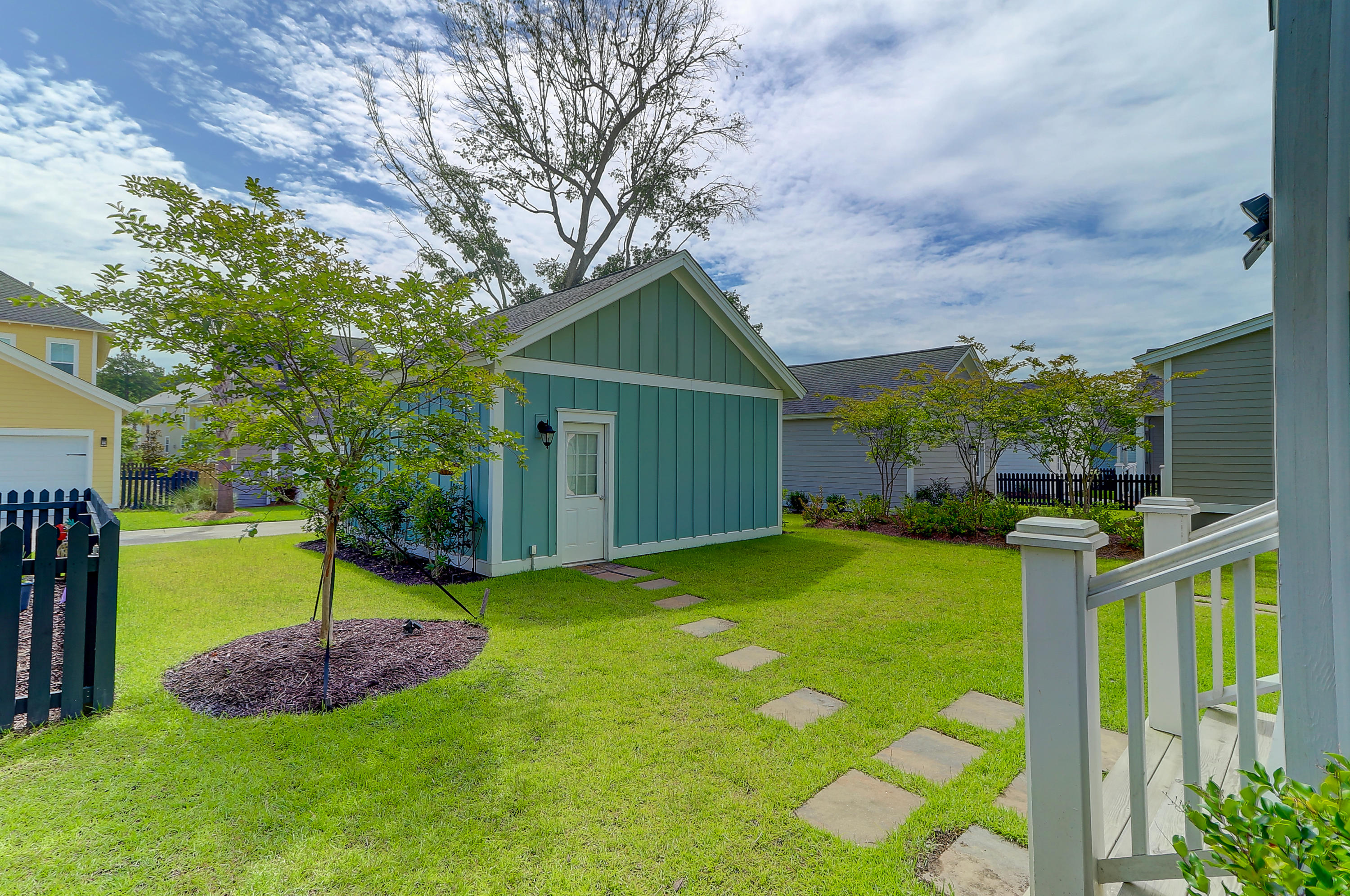 1546 Watt Pond Road Mount Pleasant, SC 29466 - Photo 25 of 30 Backyard