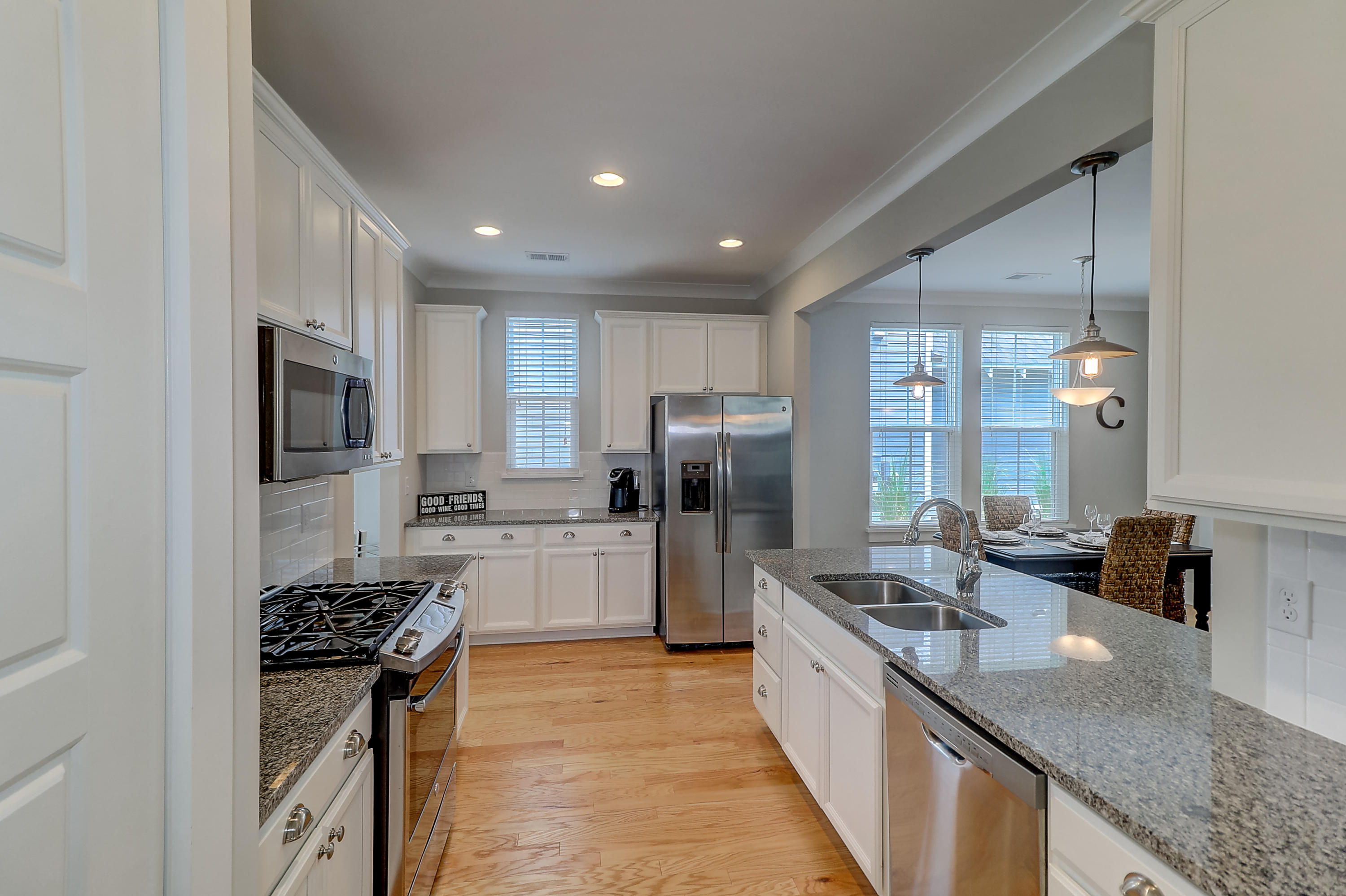 1546 Watt Pond Road Mount Pleasant, SC 29466 - Photo 7 of 30 Kitchen