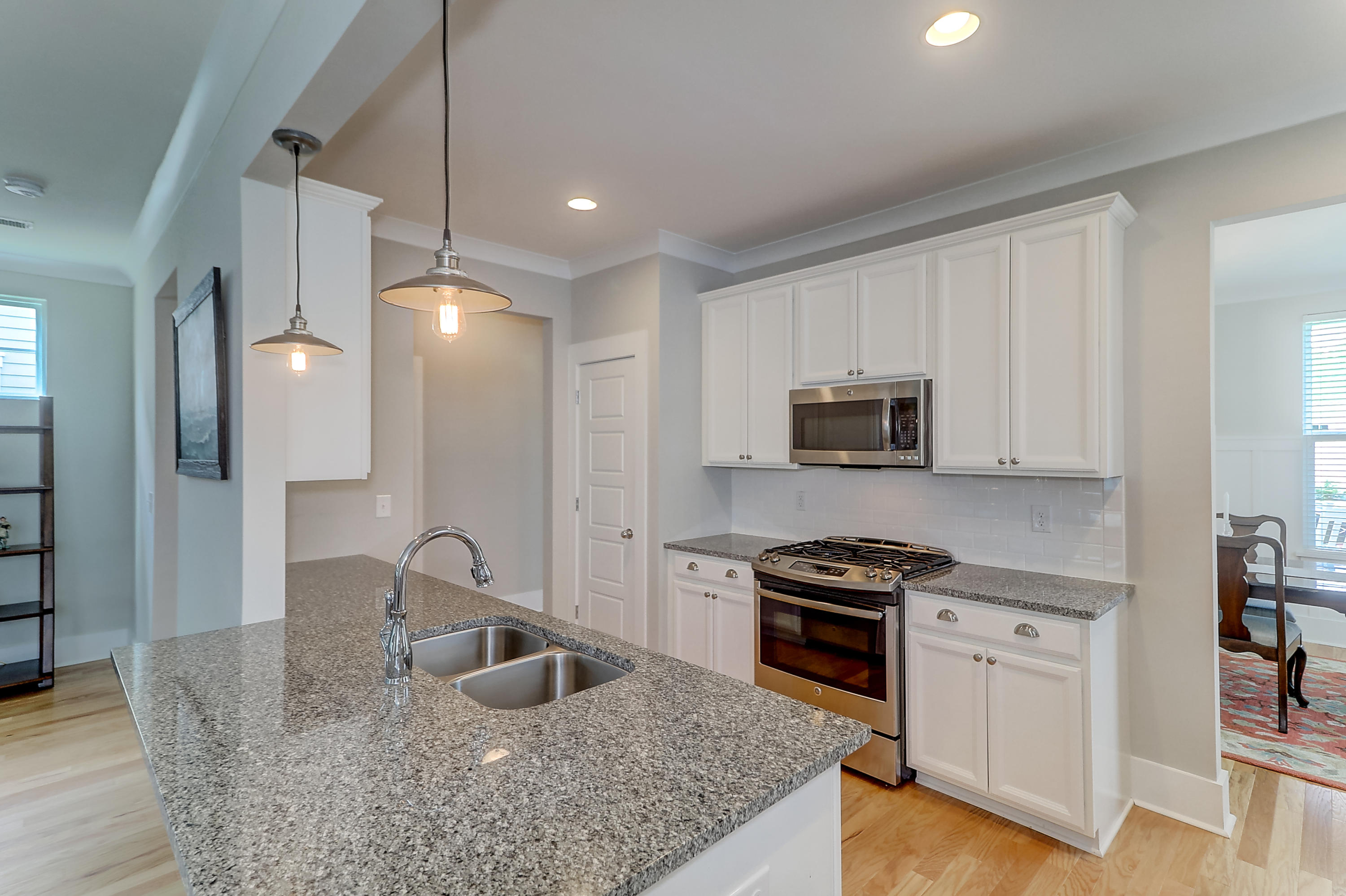 1546 Watt Pond Road Mount Pleasant, SC 29466 - Photo 8 of 30 Kitchen