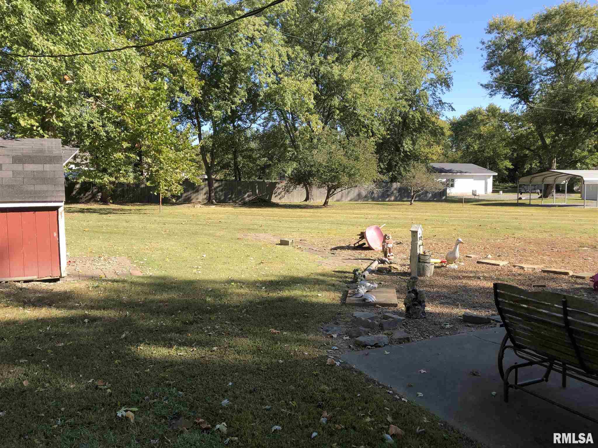 312 Red Row Marion, IL 62959 - Photo 6 of 16 Gallery Image 6