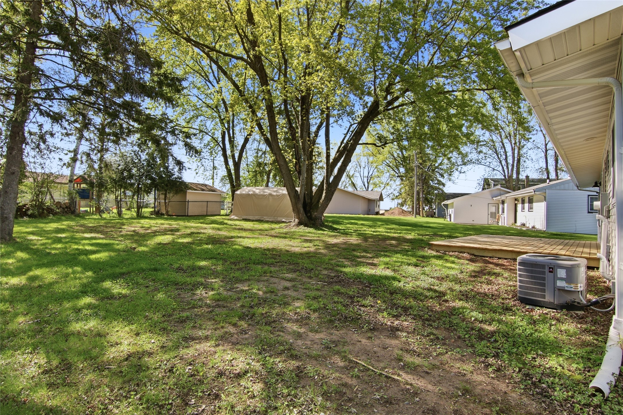 416 Dodge Street Stanley, WI 54768 - Photo 6 of 32