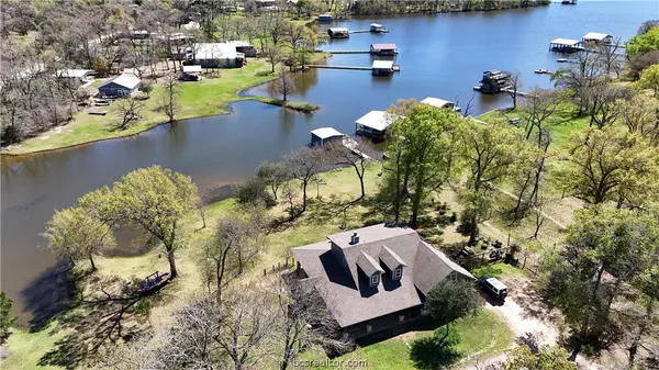 $889,000 | 11810 Riley Green Road, Franklin, TX 77856