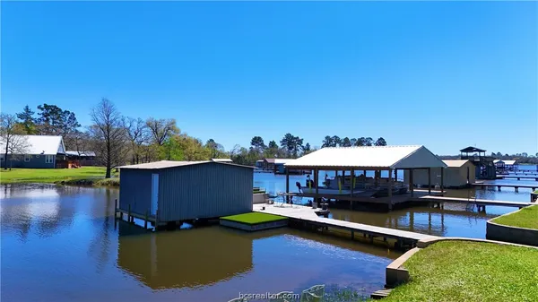 $889,000 | 11810 Riley Green Road, Franklin, TX 77856