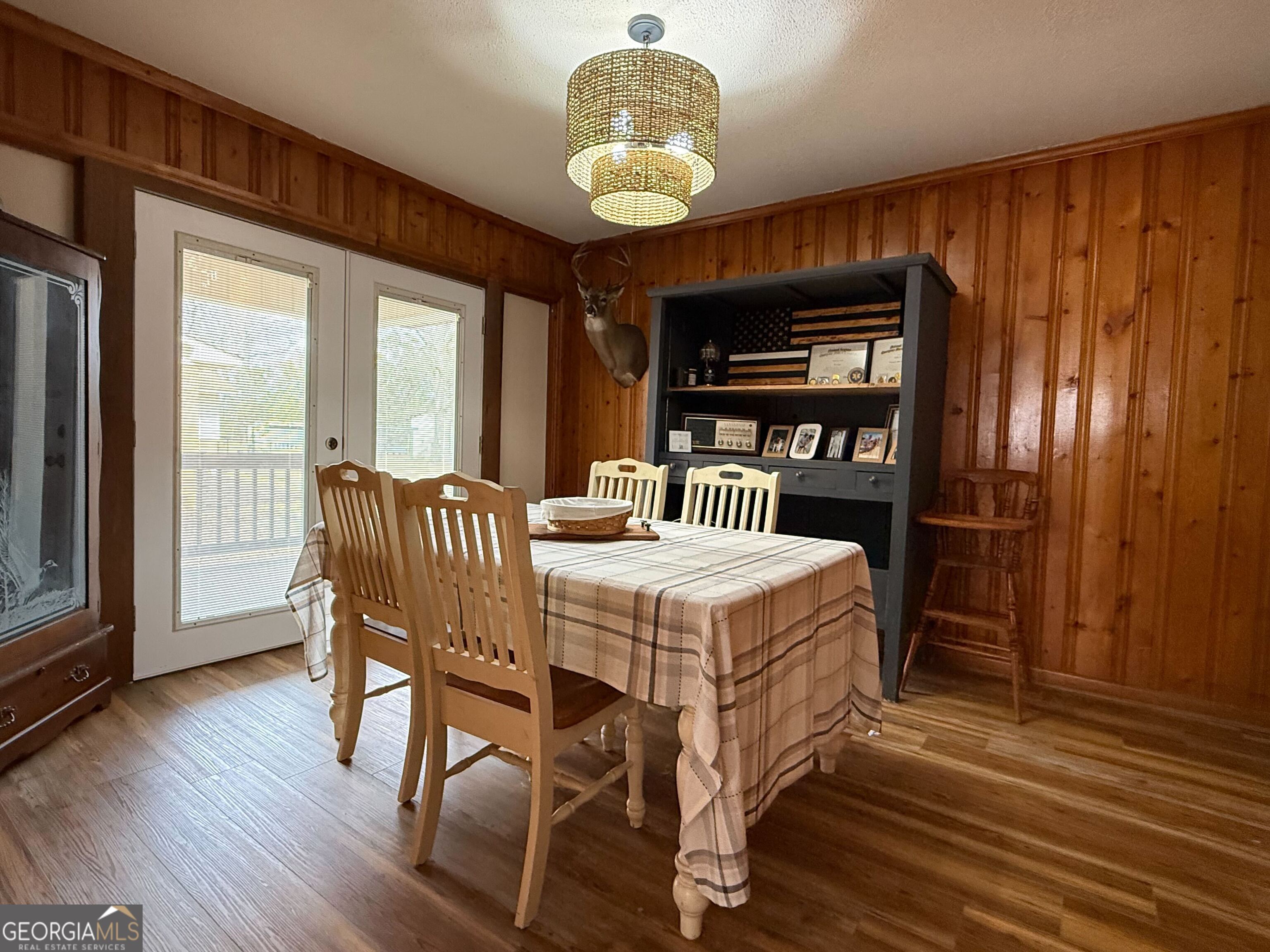804 Betty Street Sandersville, GA 31082 - Photo 8 of 21 a dining room with furniture and window