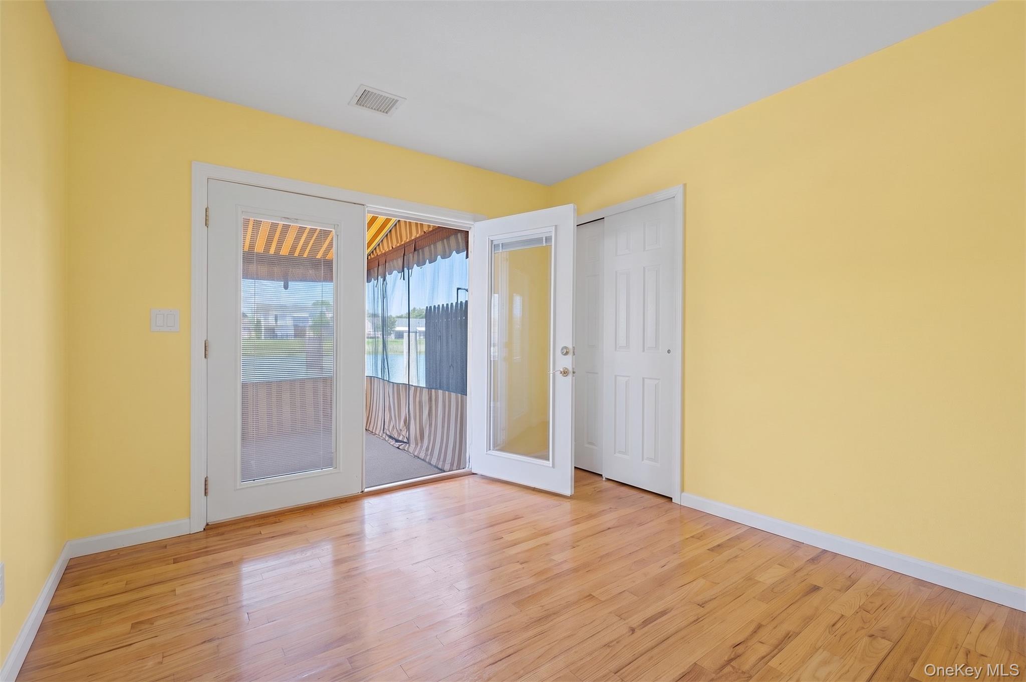 34 Cape Road Amityville, NY 11701 - Photo 14 of 36