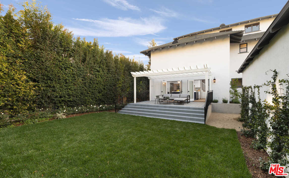 722 South Muirfield Road Los Angeles, CA 90005 - Photo 44 of 47 Gallery Image 44