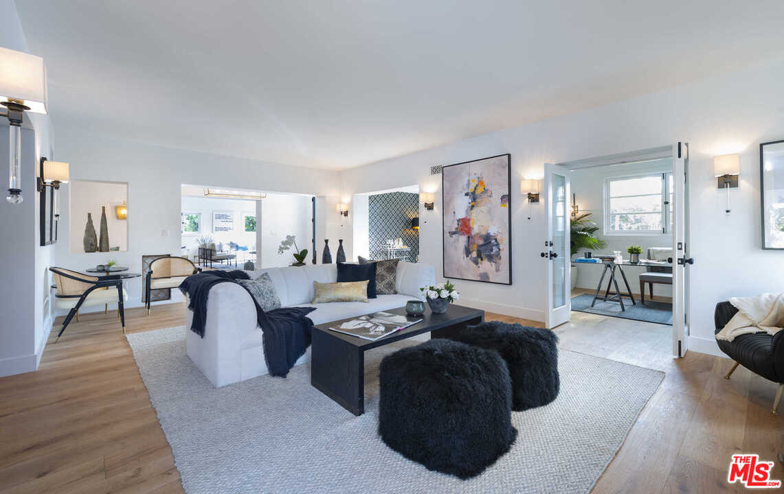 722 South Muirfield Road Los Angeles, CA 90005 - Photo 9 of 47 Gallery Image 9