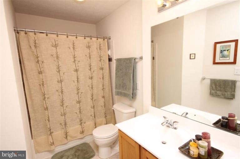 7747 Rotherham Drive Hanover, MD 21076 - Photo 16 of 28 Full Bath