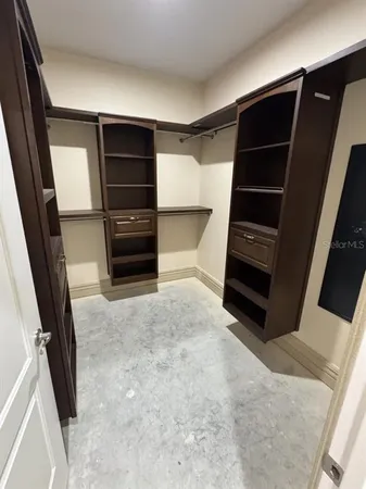 a view of walk in closet