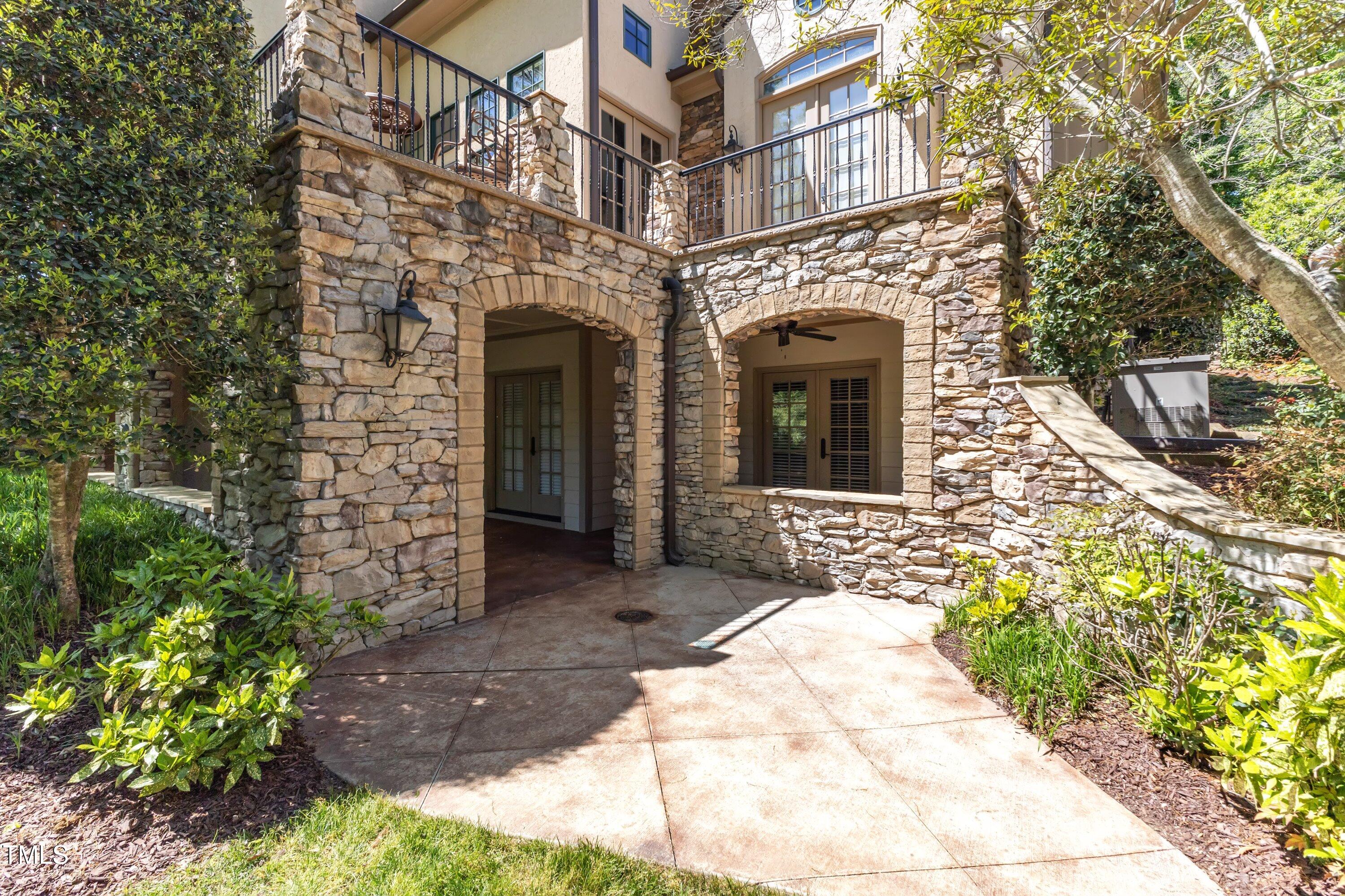 2117 Buckingham Road Raleigh, NC 27607 - Photo 66 of 82 a front view of a building