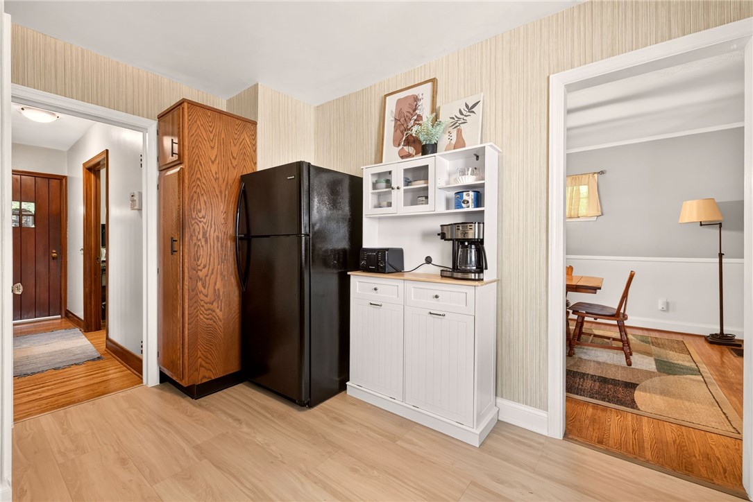 330 Colebourne Road Rochester, NY 14609 - Photo 12 of 37