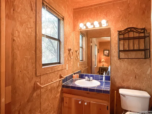 $385,000 | 1381 County Road 348, Concan, TX 78838