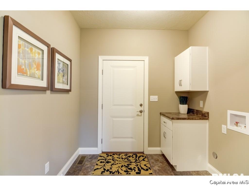 3945 Waterstone Way Springfield, IL 62711 - Photo 28 of 36