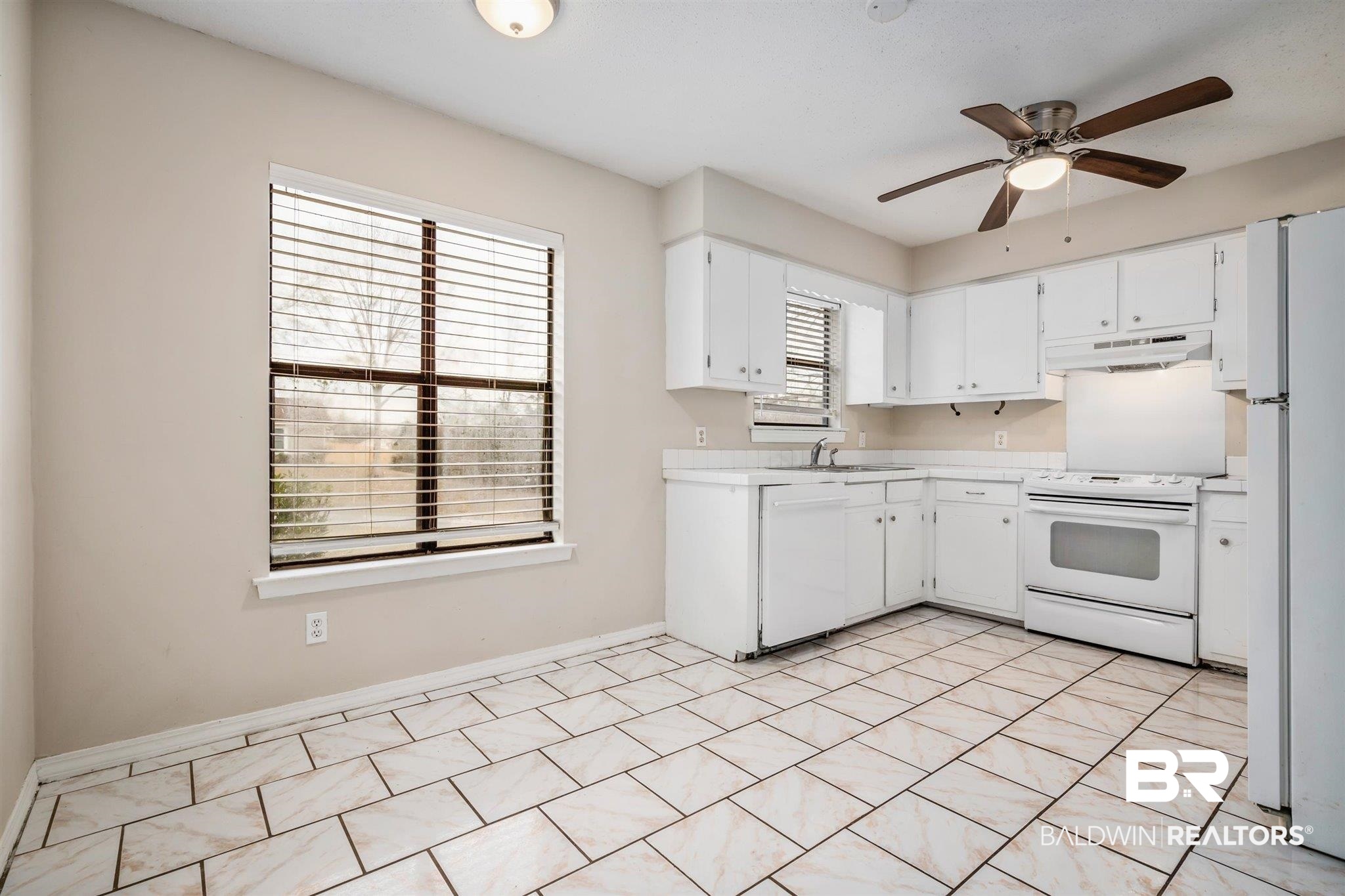 1830 Highwood Drive Mobile, AL 36695 - Photo 6 of 22