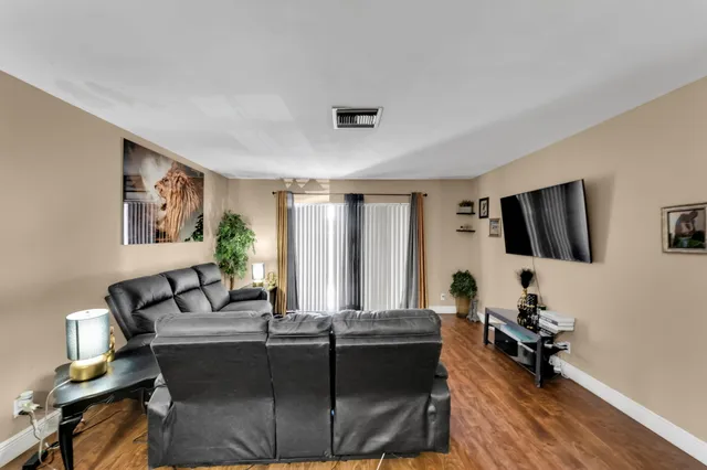 $285,000 | 139 Sparrow Drive, Unit 2A, Royal Palm Beach, FL 33411