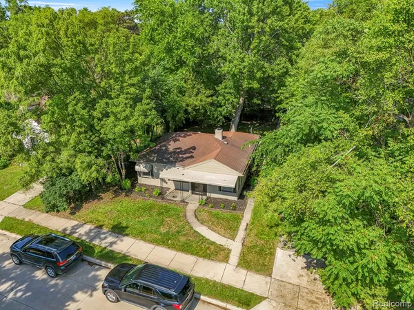 $1,750 | 5228 Fletcher Street, Wayne, MI 48184