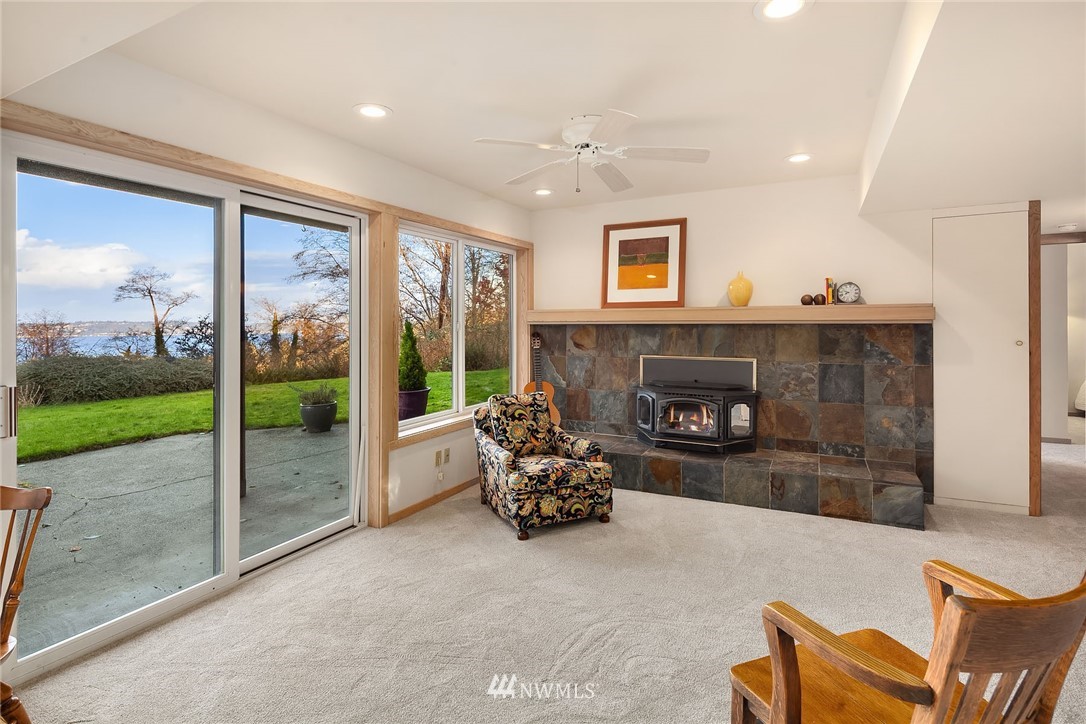 6115 Southwest Luana Beach Road Vashon, WA 98070 - Photo 18 of 35 Gallery Image 18