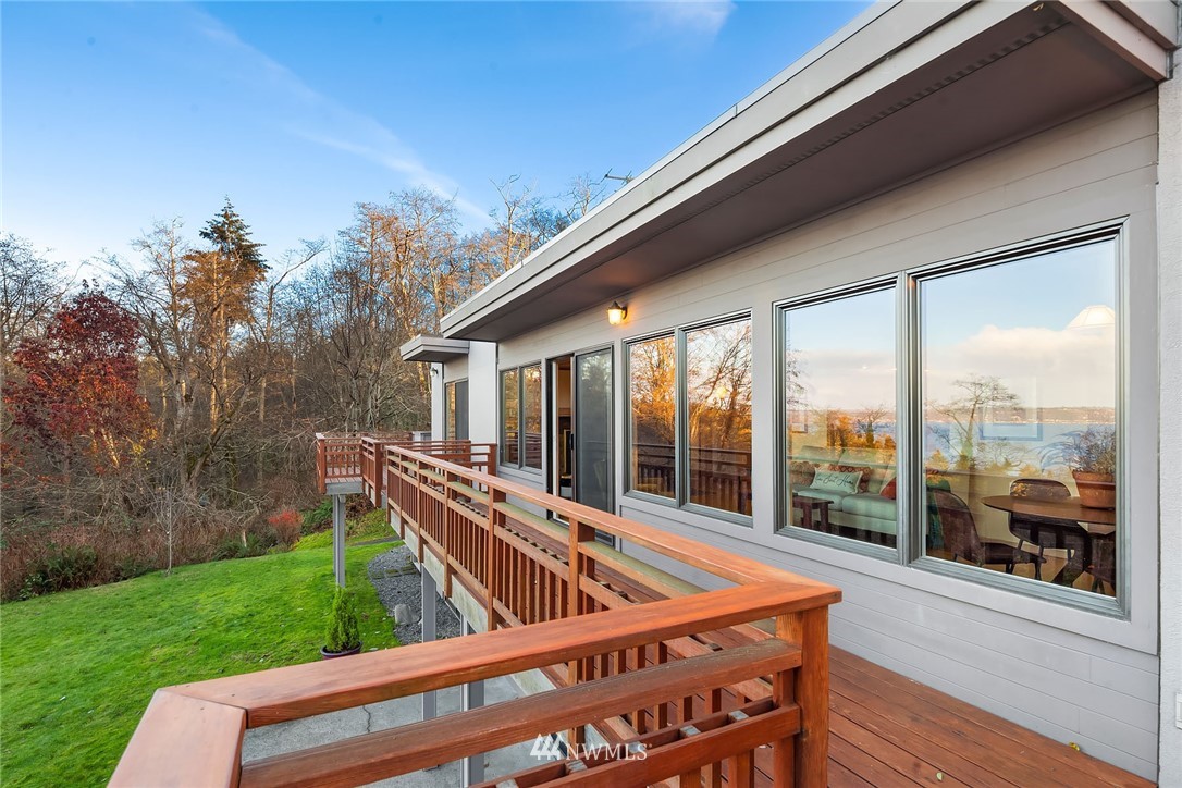 6115 Southwest Luana Beach Road Vashon, WA 98070 - Photo 27 of 35 Gallery Image 27
