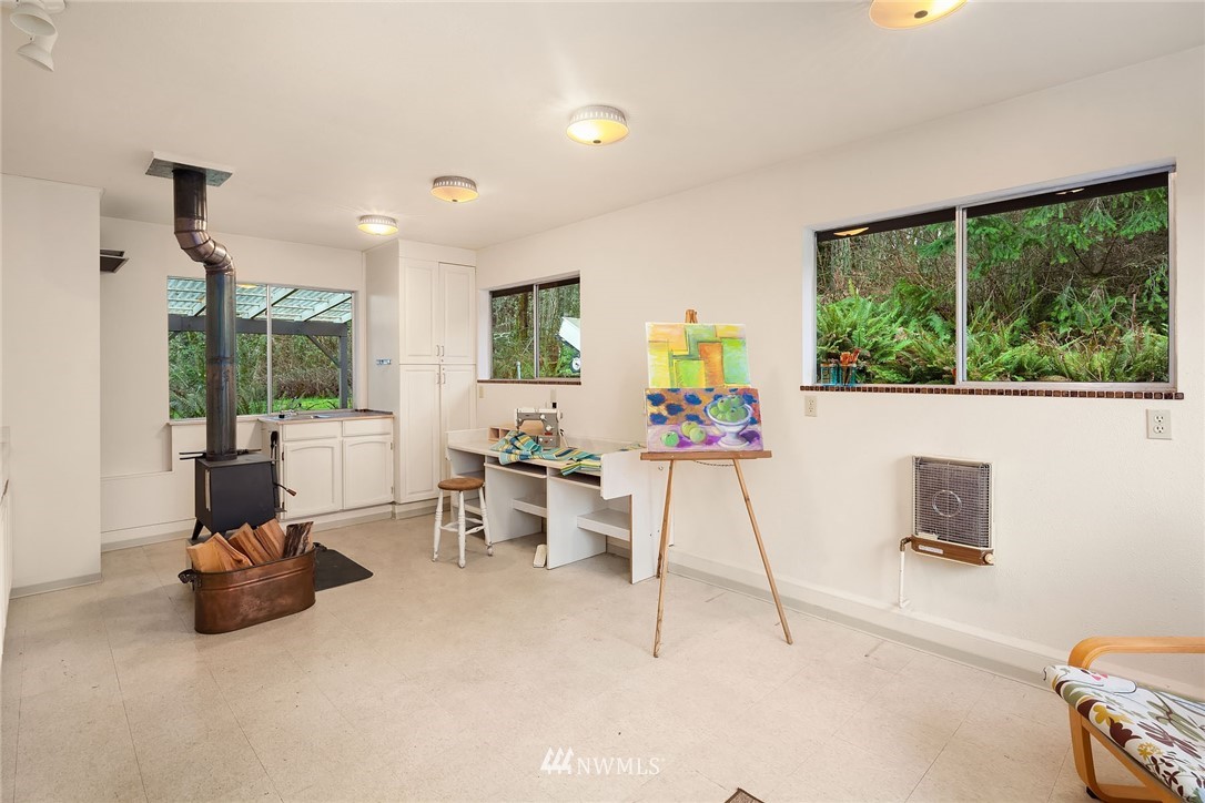 6115 Southwest Luana Beach Road Vashon, WA 98070 - Photo 29 of 35 Gallery Image 29