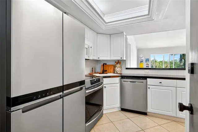 $495,000 | 2100 Benjamin Franklin Drive, Unit 203, Sarasota, FL 34236