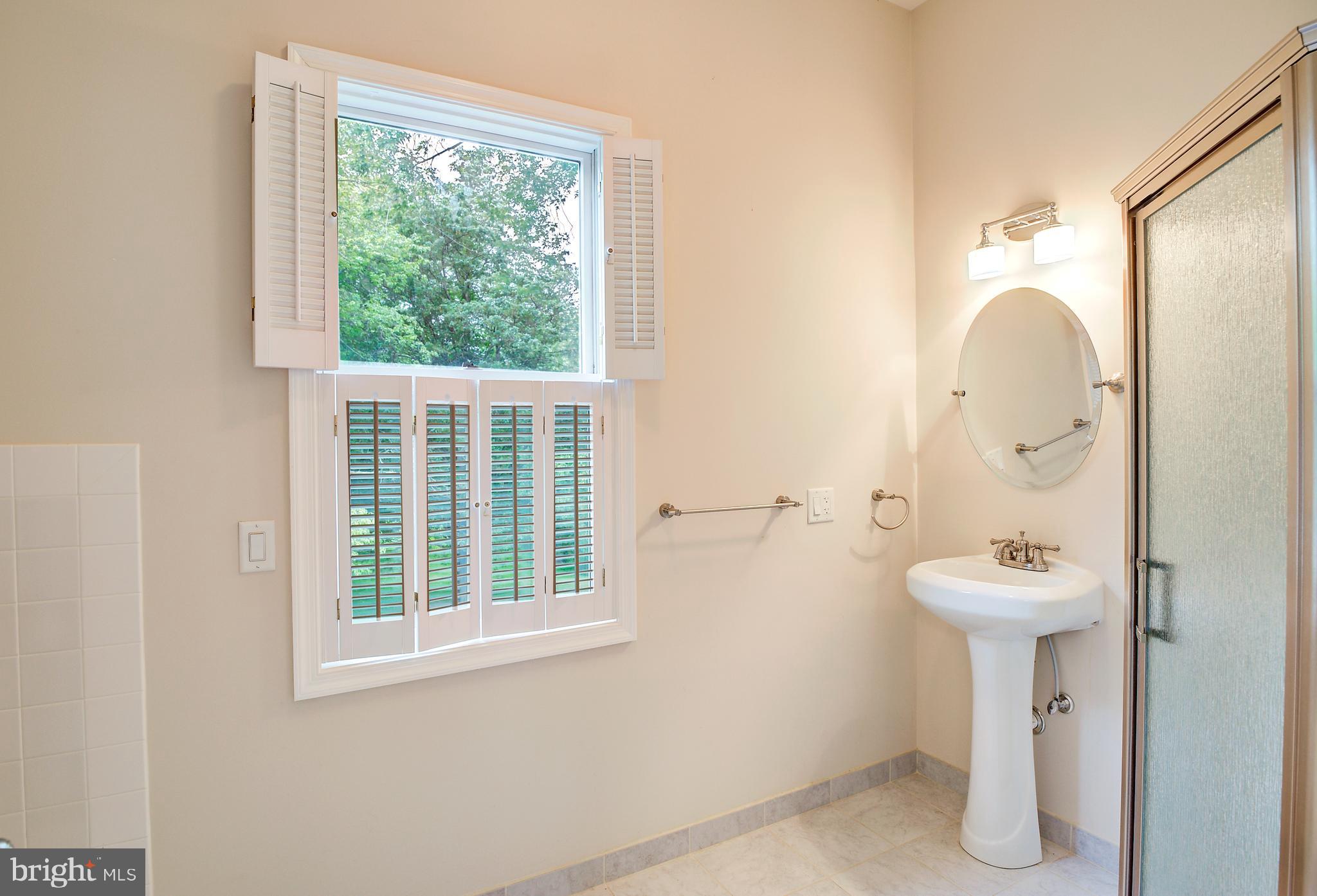 419 Sunset Road Skillman, NJ 08558 - Photo 23 of 49
