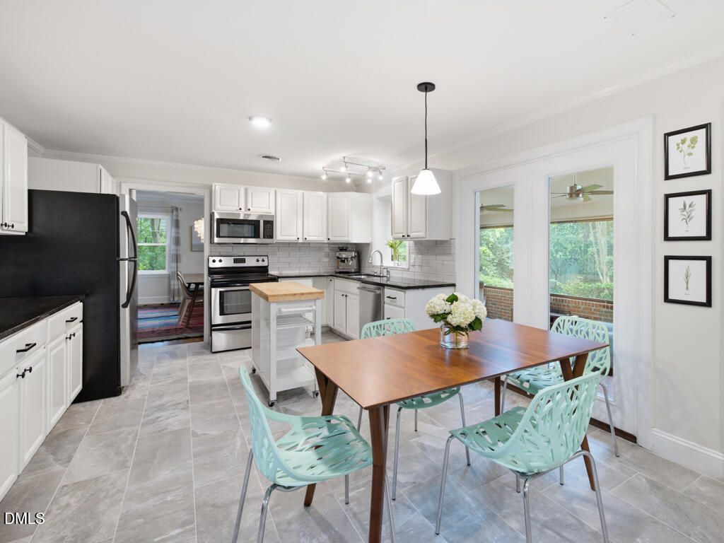 1428 Dixie Trail Raleigh, NC 27607 - Photo 32 of 87 Kitchen