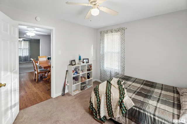 $124,900 | 2109 North Broadway, Salem, IL 62881